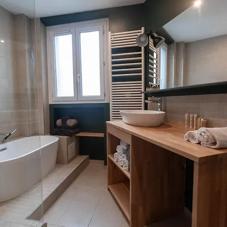 Chic Et Spacieux 6 Personnes- Cite De La Science